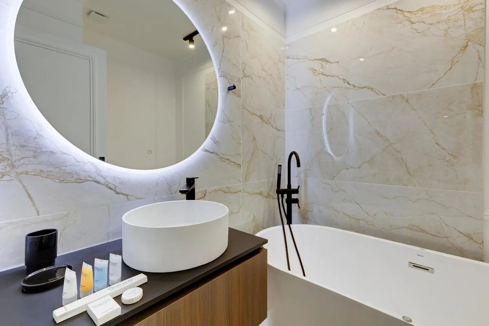 171 Suite Beethoven - Superbe Appartement Parisien